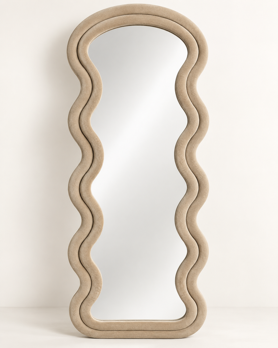 Wellenförmiger Ganzkörperspiegel Beige mit Stoffrahmen